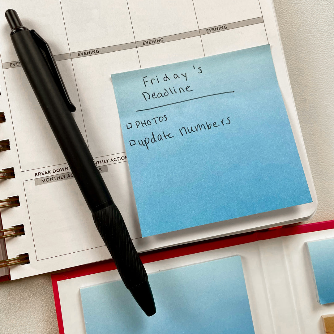 Gradient Sticky Note Booklet, closeup of the large sticky note in the define planner's weekly spread #color_gradient
