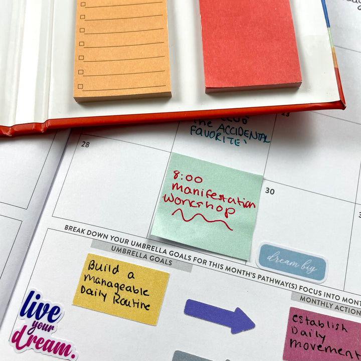 Solid Sticky Note Booklet, closeup of the smaller sticky note in the define planner's monthly spread #color_solid